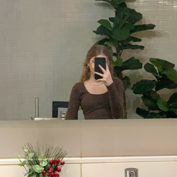 Meet your Posher, Sara - Picture 1 of 1